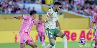 [流言板]Relevo：皇马球员讨论维尼修斯情况，称他难拒沙特巨额报价18亮56回复